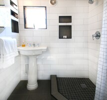 Premium Suite, 1 King Bed, Kitchen (Turner Loft, 3rd Floor Walk-up) | Bathroom | Shower, free toiletries, hair dryer, towels