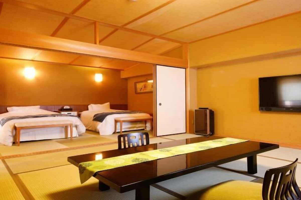 Minibar, in-room safe, individually decorated, individually furnished