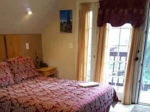 Romantic Double Room, Ensuite (Half Dome Room)