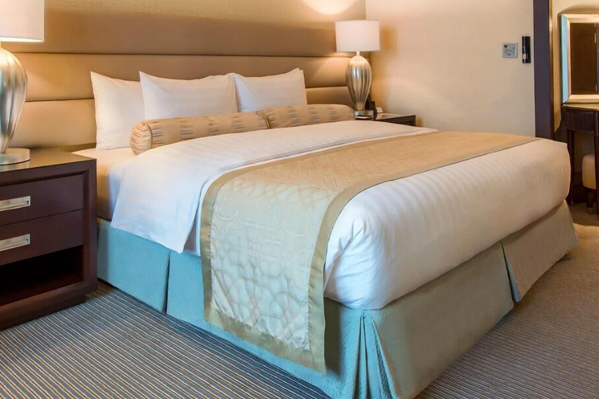 Double One Bedroom Suite | Premium bedding, minibar, in-room safe, desk