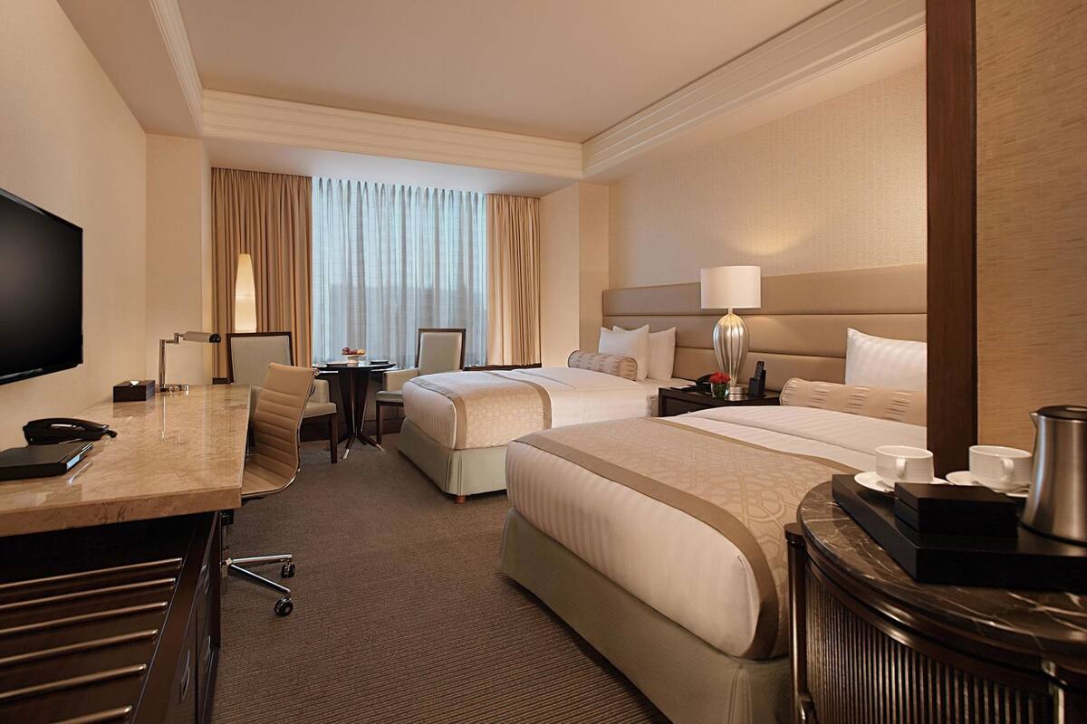 Premium bedding, minibar, in-room safe, desk