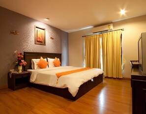 Minibar, in-room safe, rollaway beds, free WiFi
