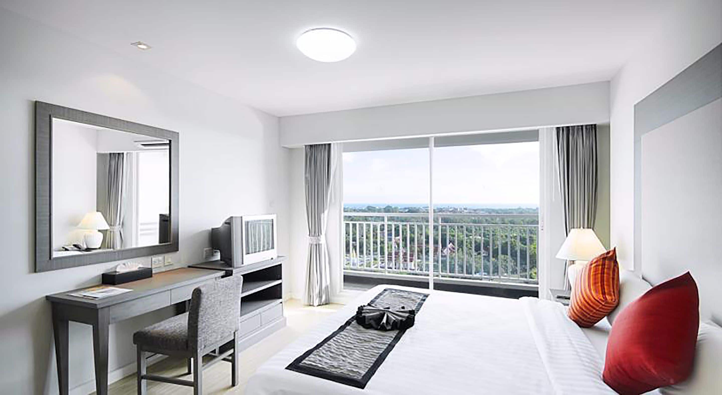 studio suite | in-room safe, rollaway beds, free wifi, bed sheets