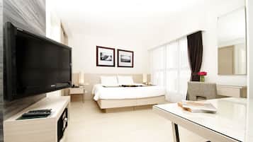 Studio Suite | In-room safe, desk, soundproofing, free WiFi