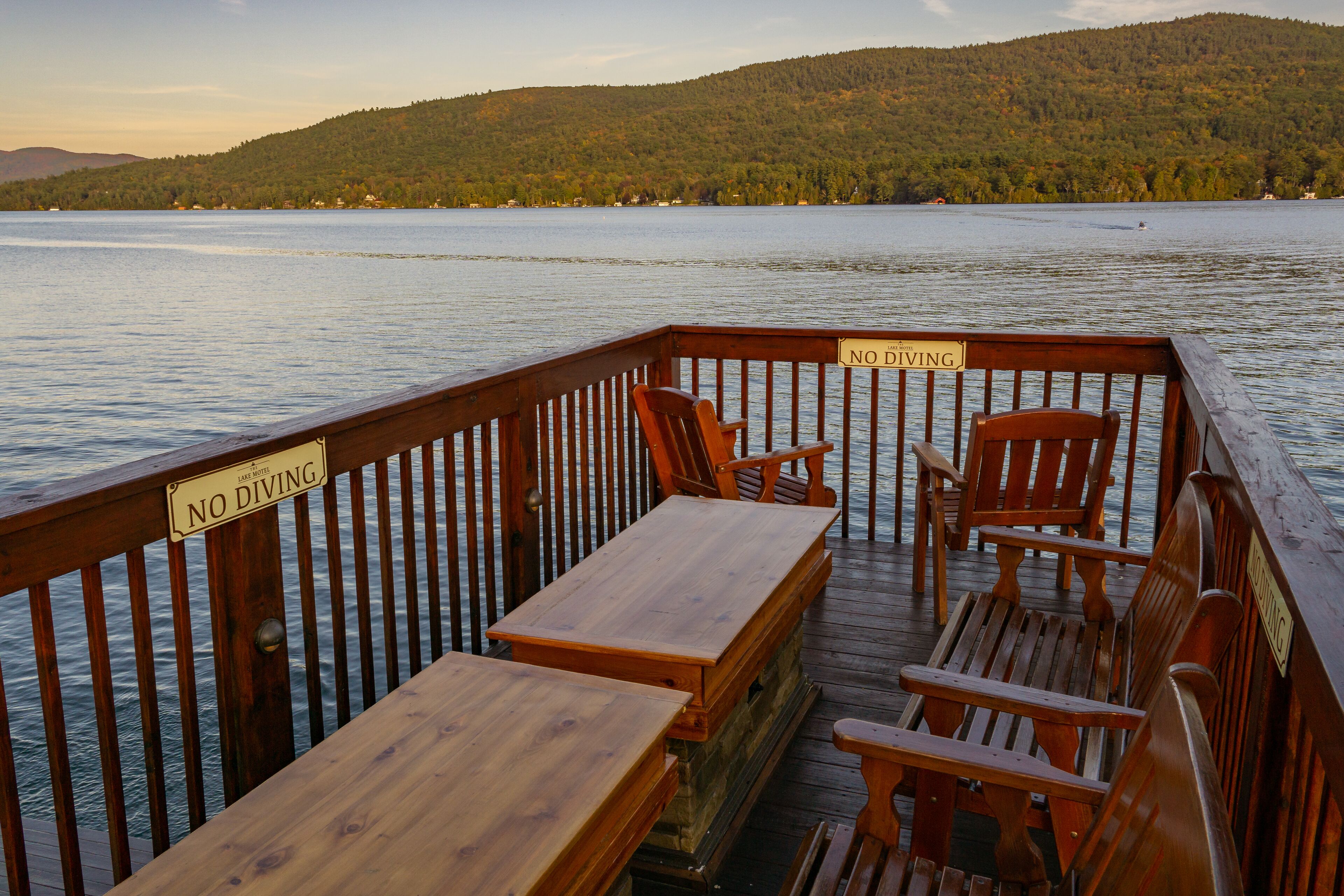 Photo - The Lake Motel