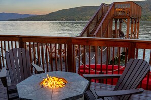 Terrace/patio - The Lake Motel (Lake George)