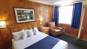 Habitación estándar, 1 cama Queen size (Middle Building) | Escritorio, espacio para trabajar con laptop y cunas gratuitas