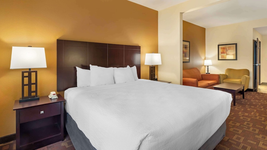 Best Western Plus Goliad Inn & Suites