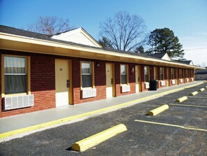 Exterior - Antlers Budget Inn (Antlers)