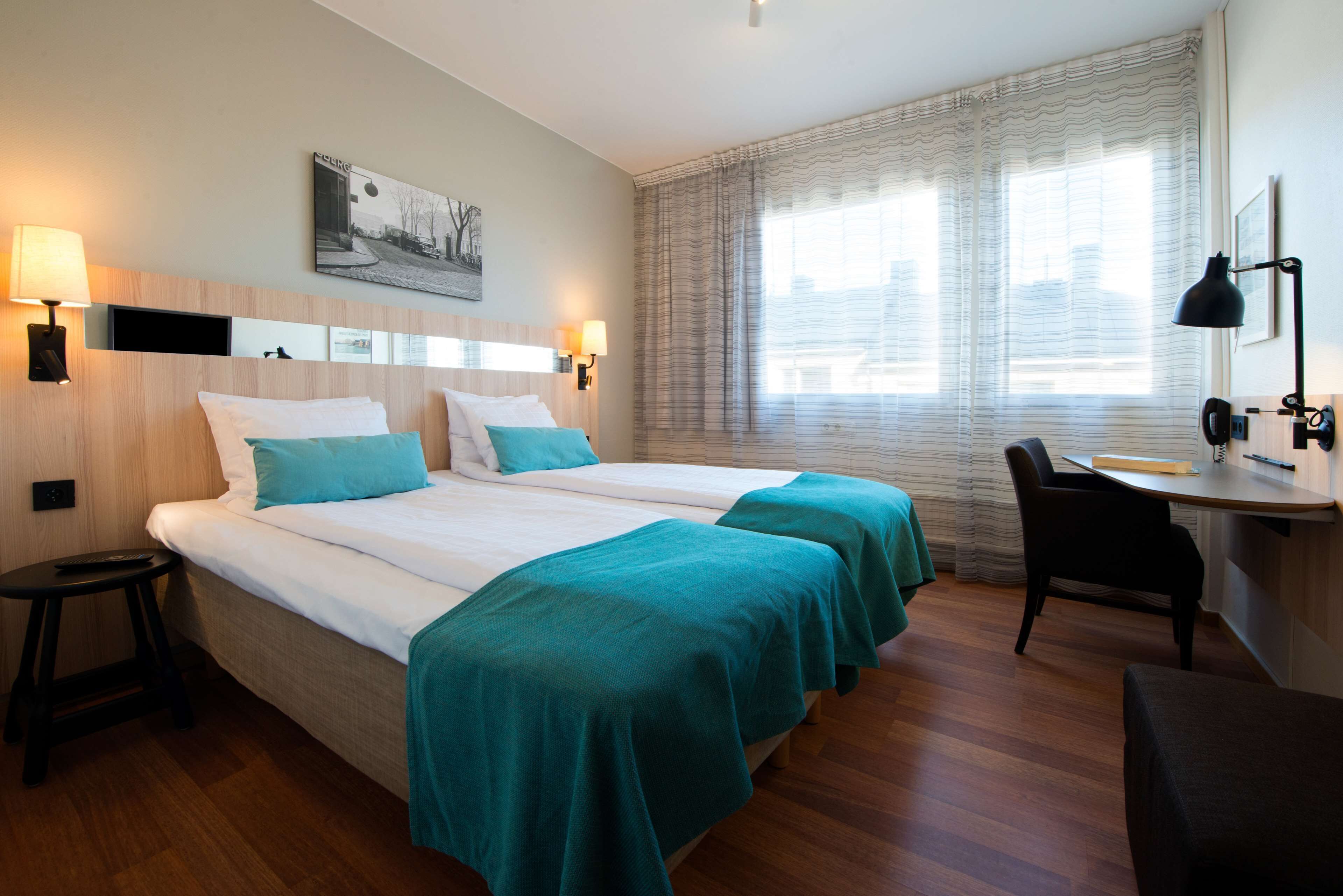 standard twin room | desk, iron/ironing board, free cots/infant beds, free wifi