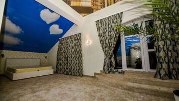 Premium Apartment, 2 Bedrooms | Rollaway beds, free wired internet