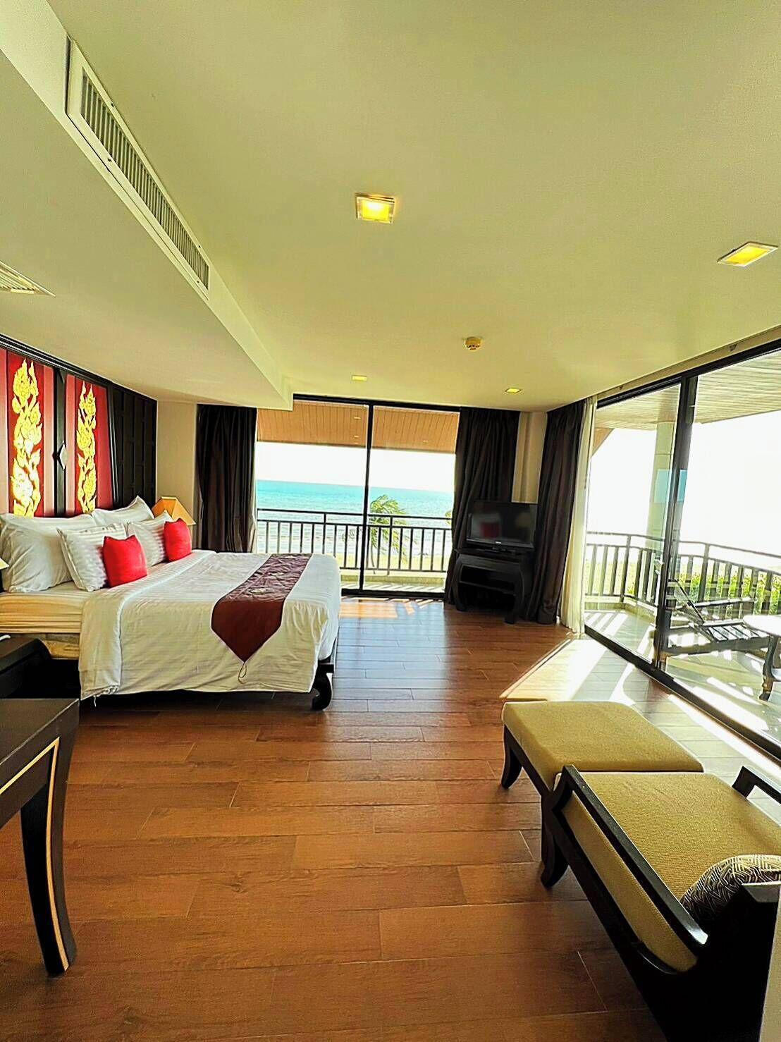 Royal Suite, Jetted Tub, Beachfront