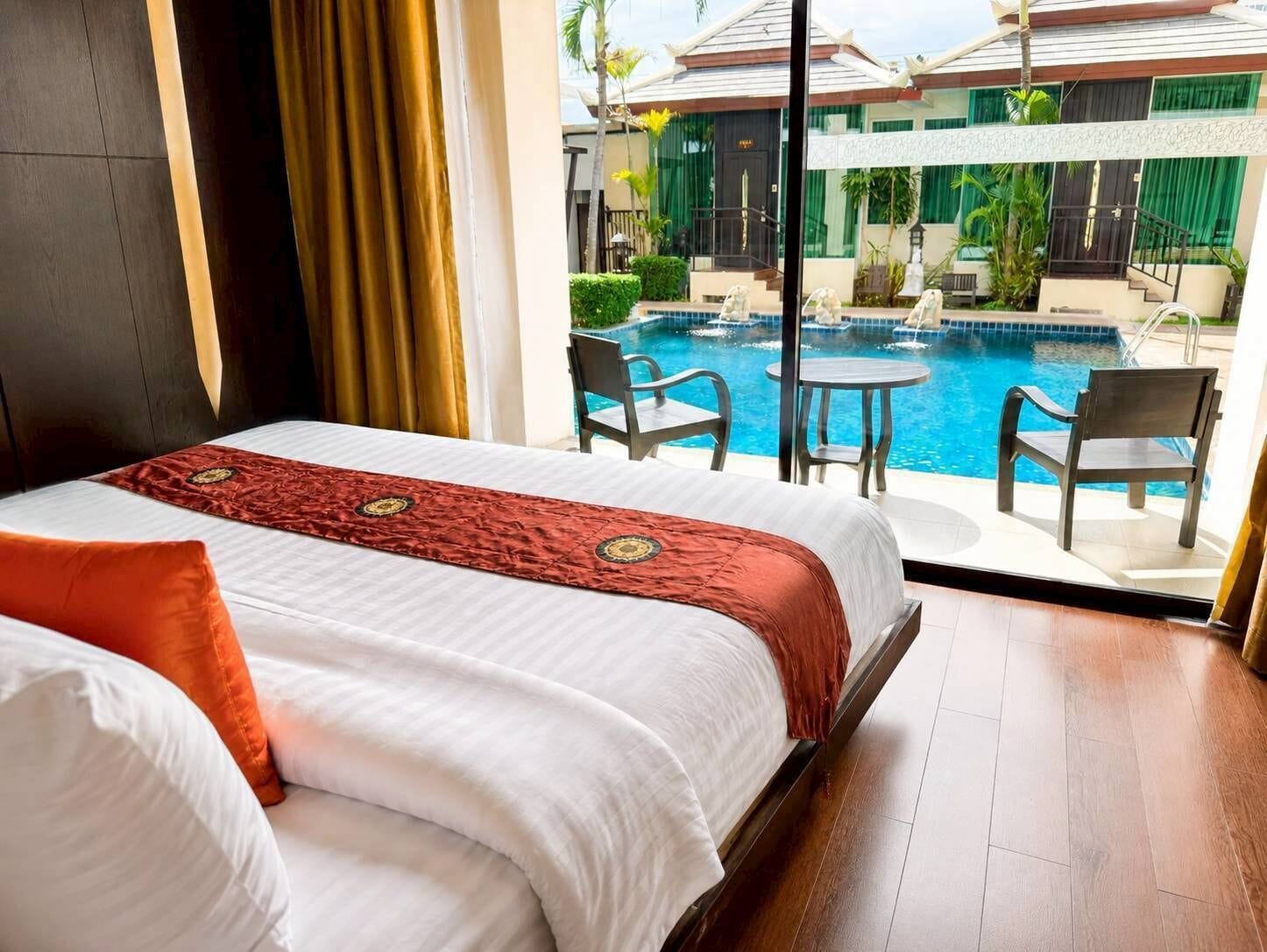 Junior Suite, Pool Access