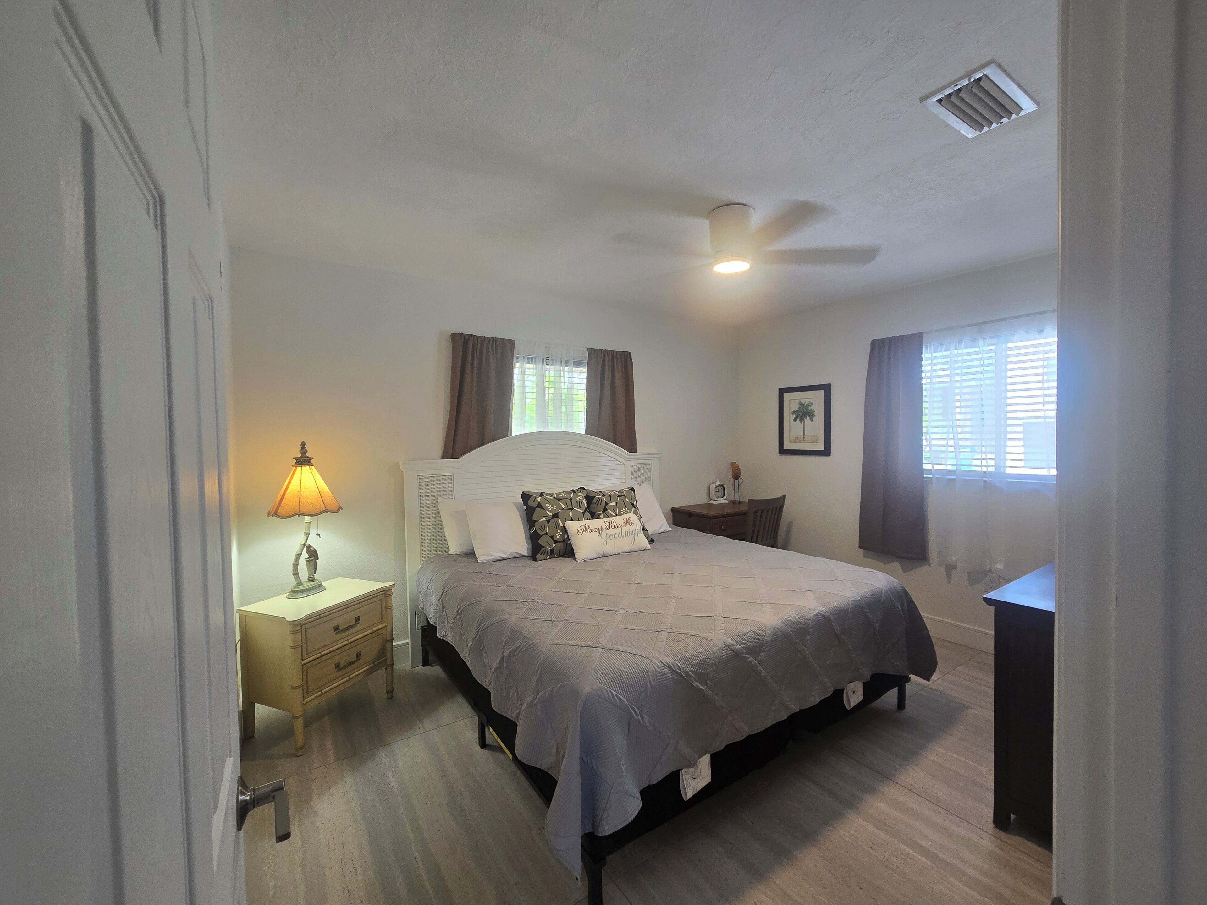 Villa – comfort, 2 soverom, ikke-røyk, hageutsikt | Senger med overmadrass, safe på rommet og individuelt dekorert