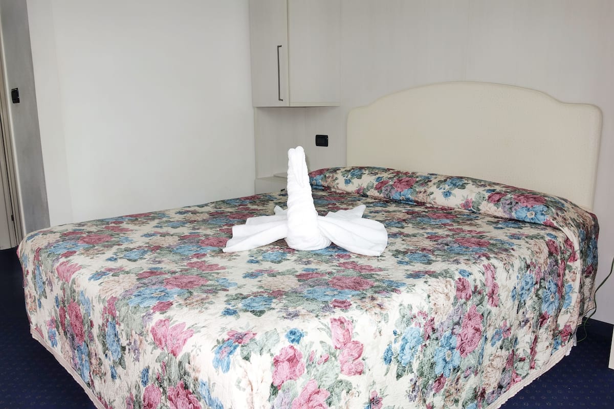 1 bedroom, minibar, in-room safe, desk
