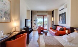 Luxury Double Room | Frette Italian sheets, premium bedding, minibar, in-room safe