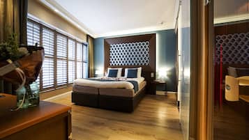 Deluxe Suite, Terrace (With infrared cabin) | Hypo-allergenic bedding, Select Comfort beds, free minibar, in-room safe