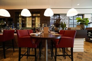 Bar (in der Unterkunft)