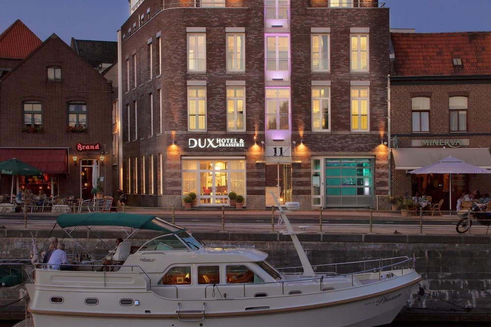 Hotel Dux