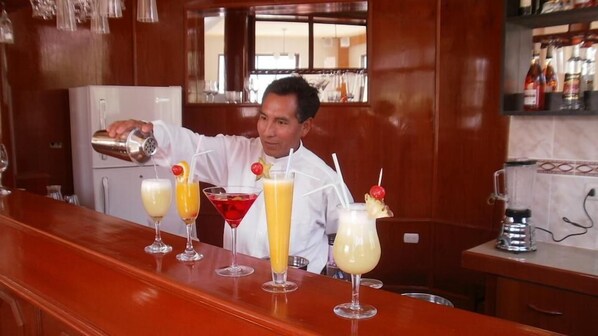 Bar (en el alojamiento)