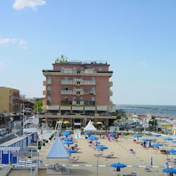 Am Strand, Strandbar