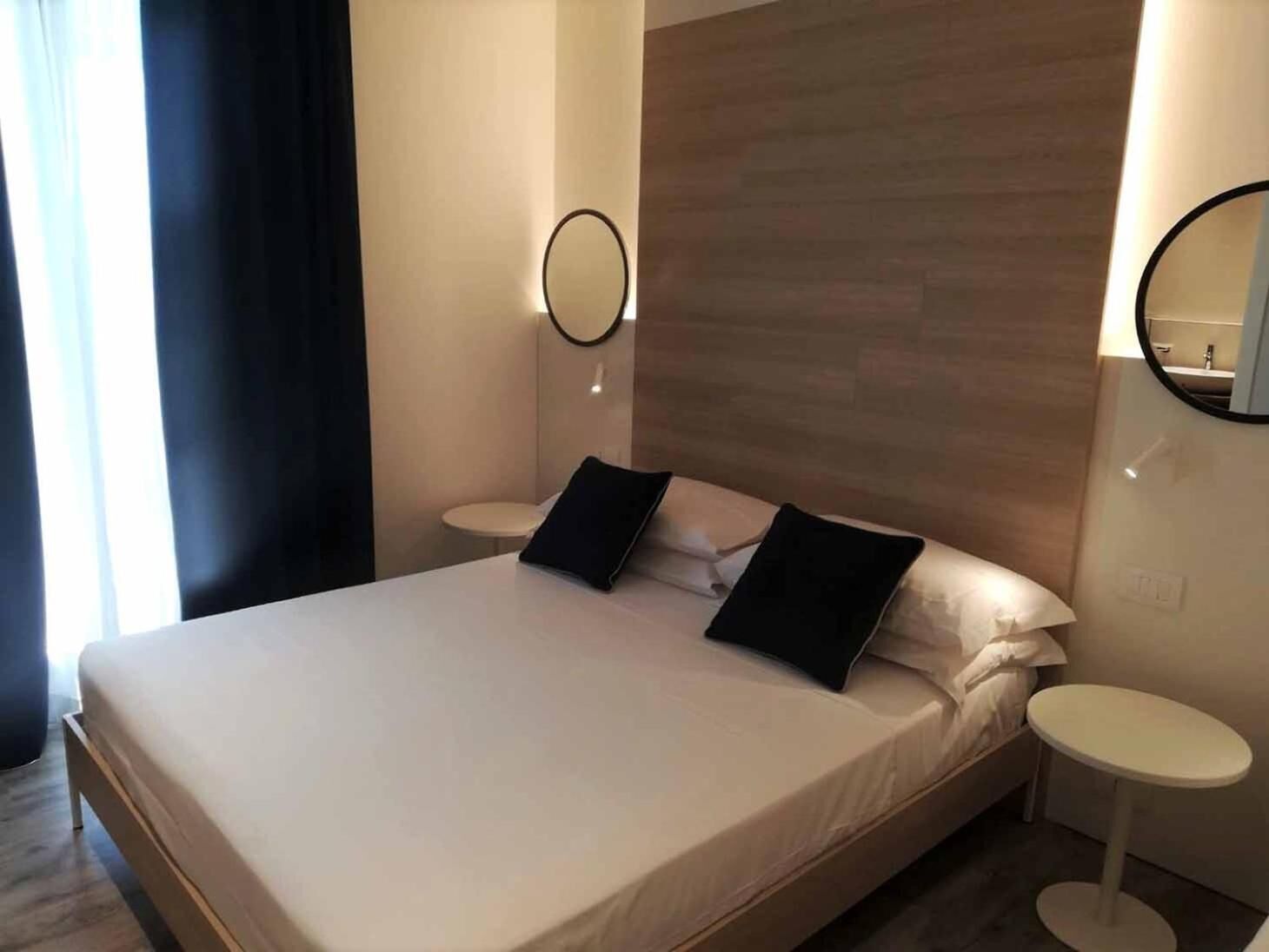 minibar, in-room safe, desk, blackout curtains