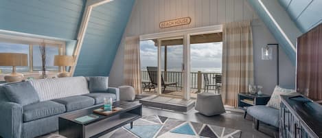 House, 1 Bedroom, Non Smoking (Beach) | Laptop workspace, blackout drapes, Internet, bed sheets