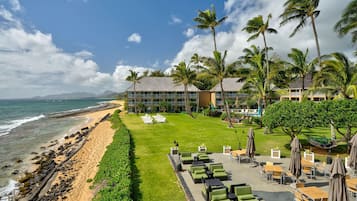 House, 1 Bedroom, Non Smoking (Beach) | Laptop workspace, blackout drapes, Internet, bed sheets