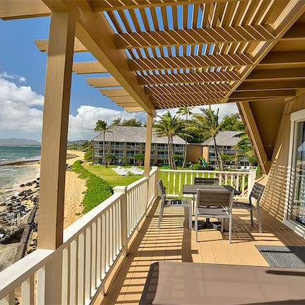 Beach House Suite (2nd floor, stair access only) | Beach/ocean view
