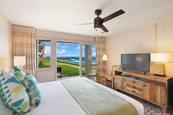 Premium Ocean Front View (1st - 3rd Upper Floors, stair access only) | Laptop workspace, blackout drapes, Internet, bed sheets at THE ISO HOTEL, Trademark Collection by Wyndham