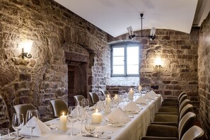 3 restaurantes; se sirve desayuno, almuerzo y cena