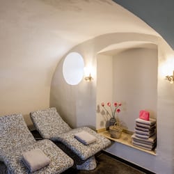 Sauna, Turkish bath, manicures and pedicures, massages