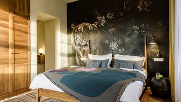 Deluxe Room | Free minibar, in-room safe, individually decorated, desk