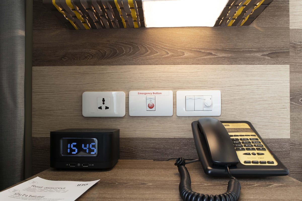 Standard Room, 2 Single Beds, Accessible (Free Breakfast)