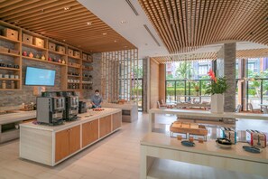 Free daily buffet breakfast