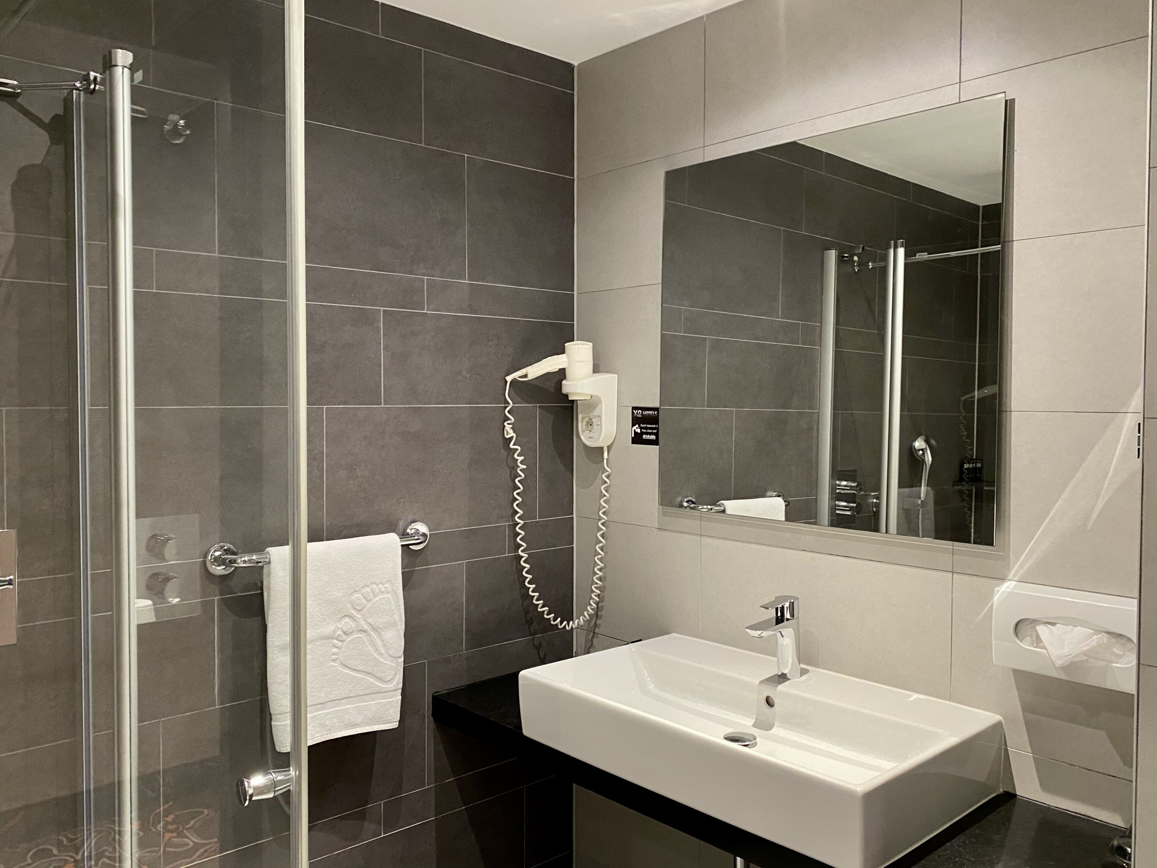 quadruple room | bathroom | shower, rainfall showerhead, free toiletries, hair dryer