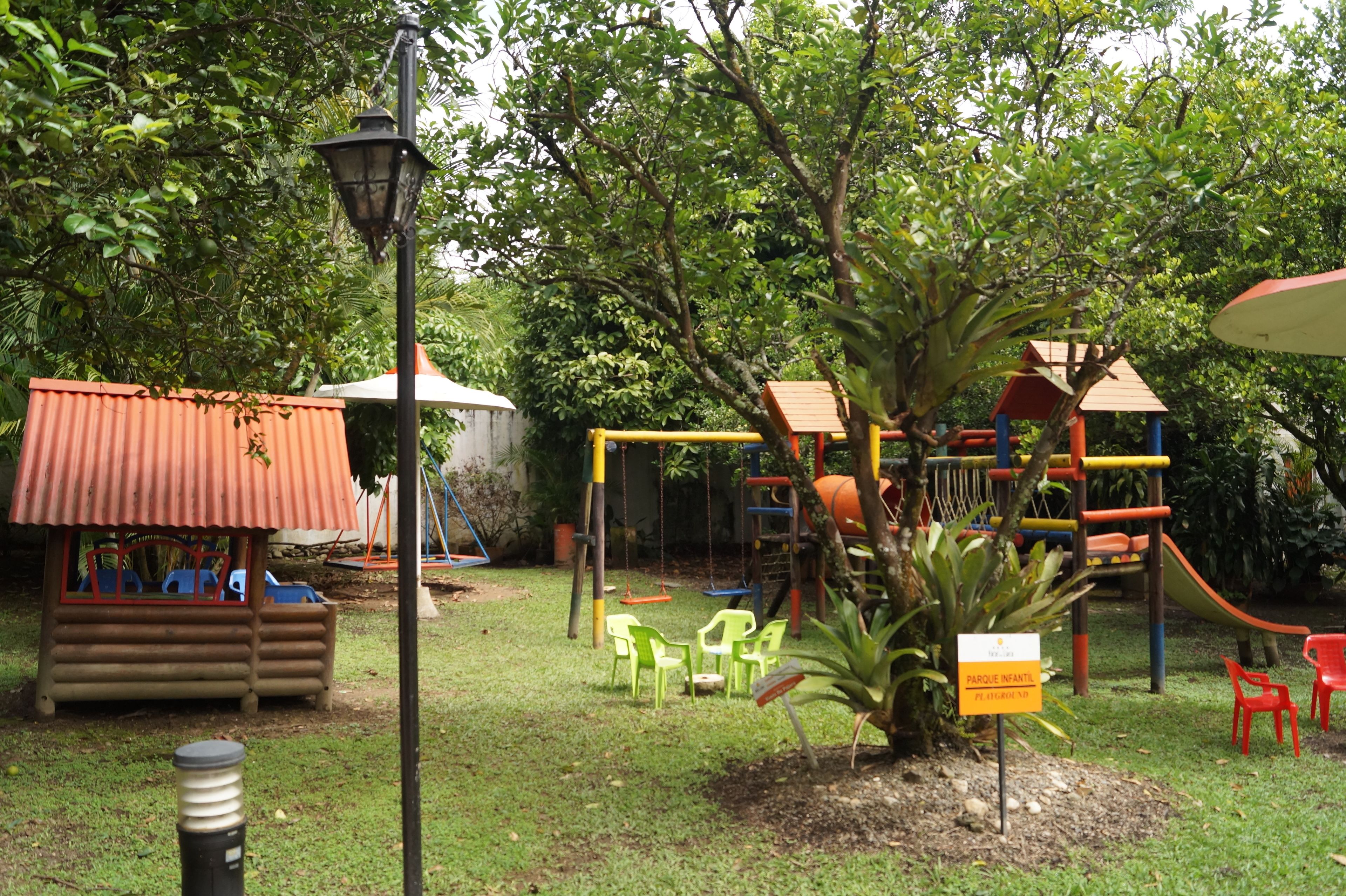 Children’s play area – outdoor
