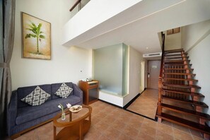 Living area - Sanya Yi Yuan Xuan Yu Hotel (Sanya)