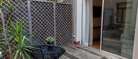 Standard Double Room, 1 King Bed, Courtyard View, Courtyard Area | Terrace/patio