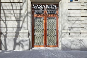 Exterior detail - Vasanta Hotel (Barcelona)