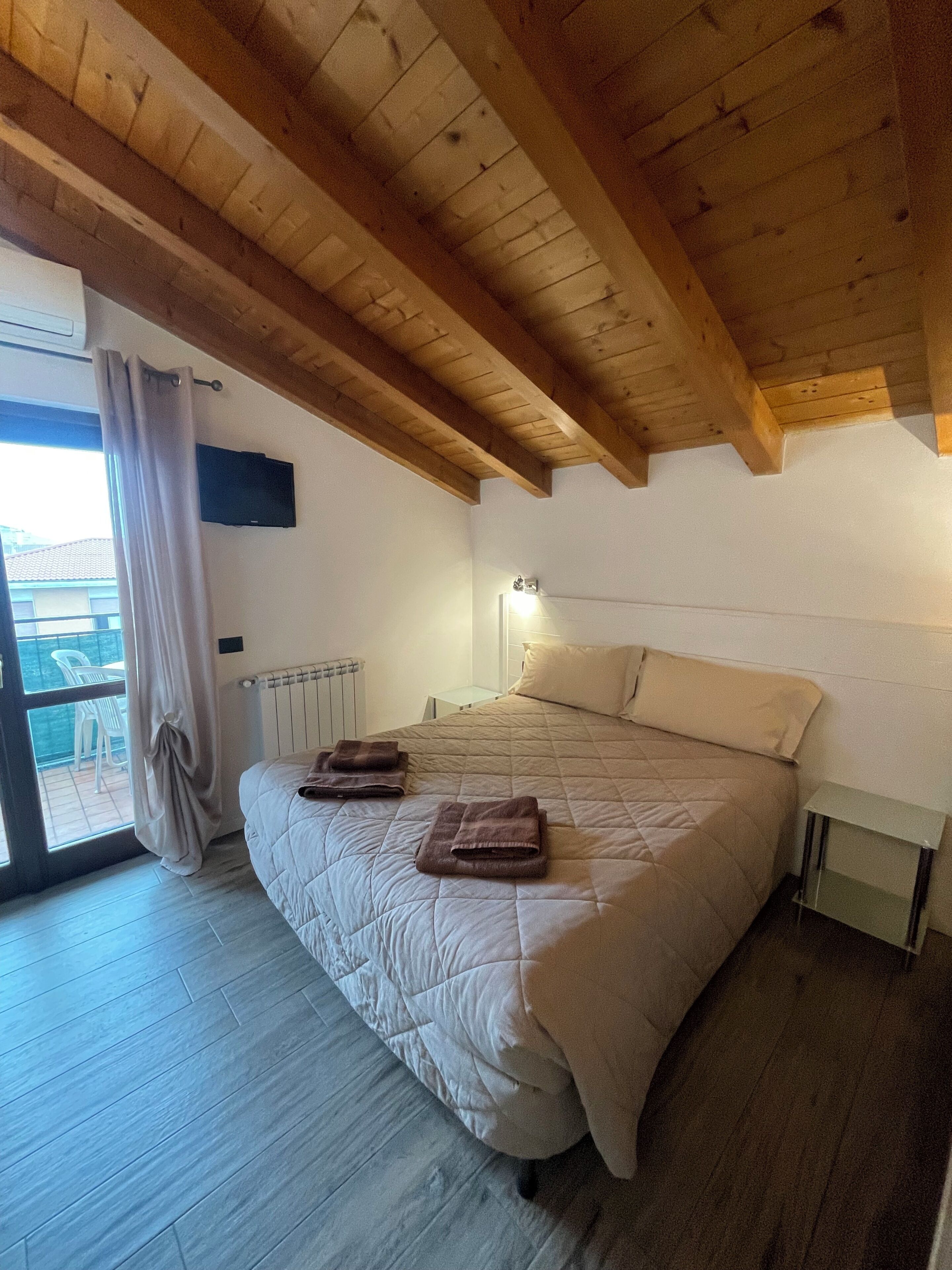 Superior Quadruple Room | Down duvets, pillow-top beds, individually decorated