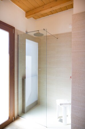 Standard Double or Twin Room | Down comforters, desk, laptop workspace, blackout drapes - Guest House Bella Onda (Mestre)