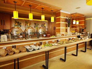 Daily continental breakfast for a fee - WH Hotel (Beirut)