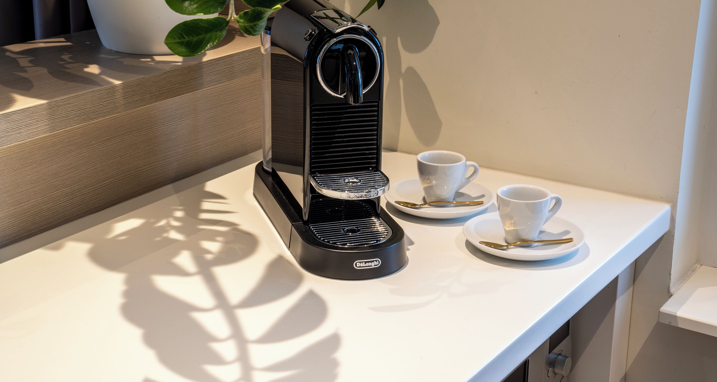 executive suite, 1 double bed, jetted tub (penthouse) | coffee and/or coffee maker