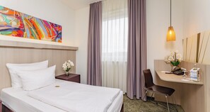 Standard Single Room | Pillowtop beds, in-room safe, desk, laptop workspace - PLAZA INN Bad Rappenau (Bad Rappenau)