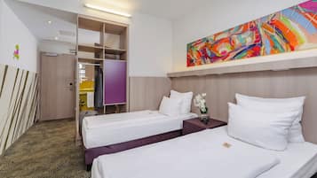 Standard-Doppelzimmer | Pillowtop-Betten, Zimmersafe, Schreibtisch