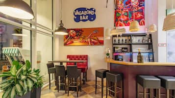 Bar (in der Unterkunft)