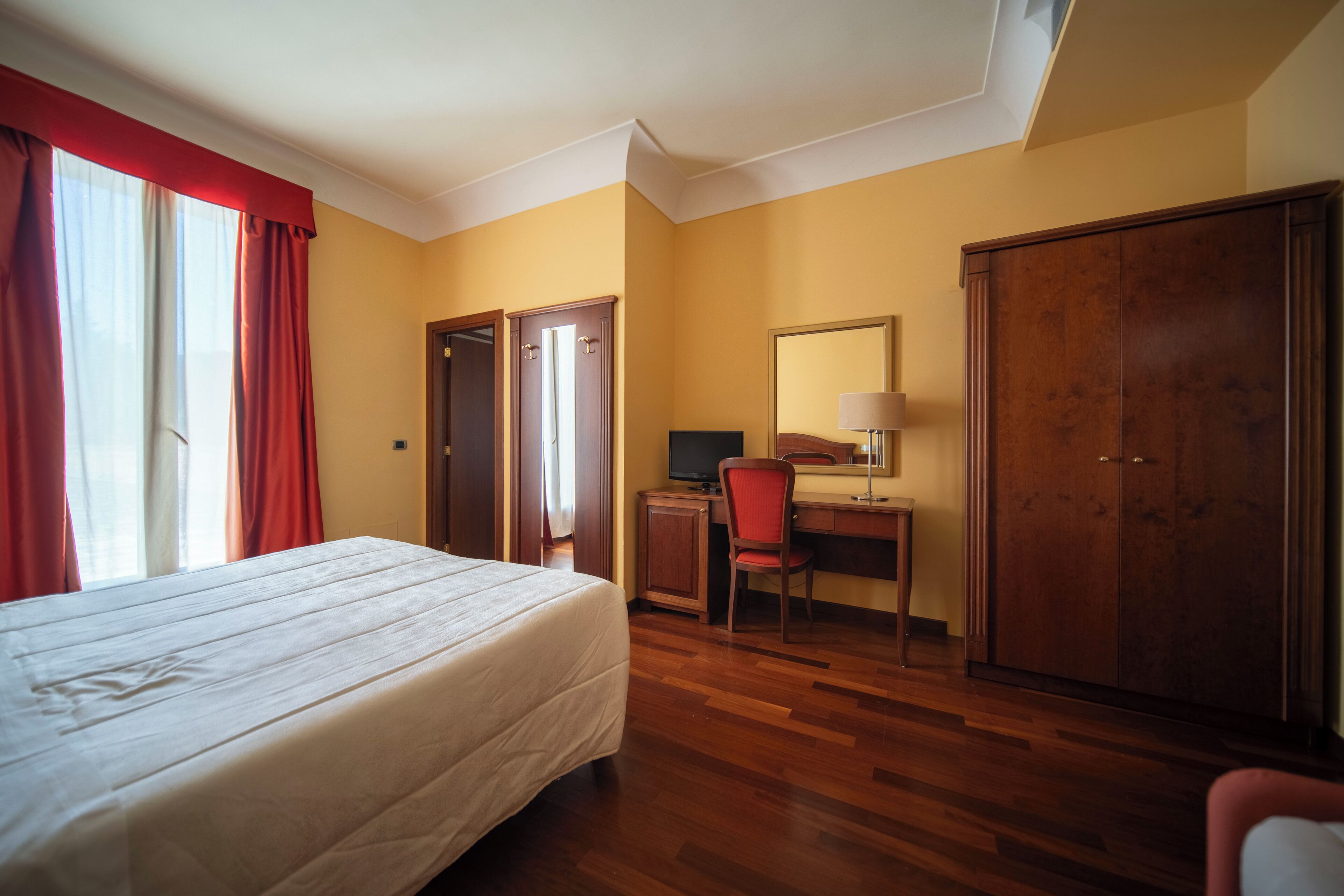 1 bedroom, minibar, in-room safe, individually furnished