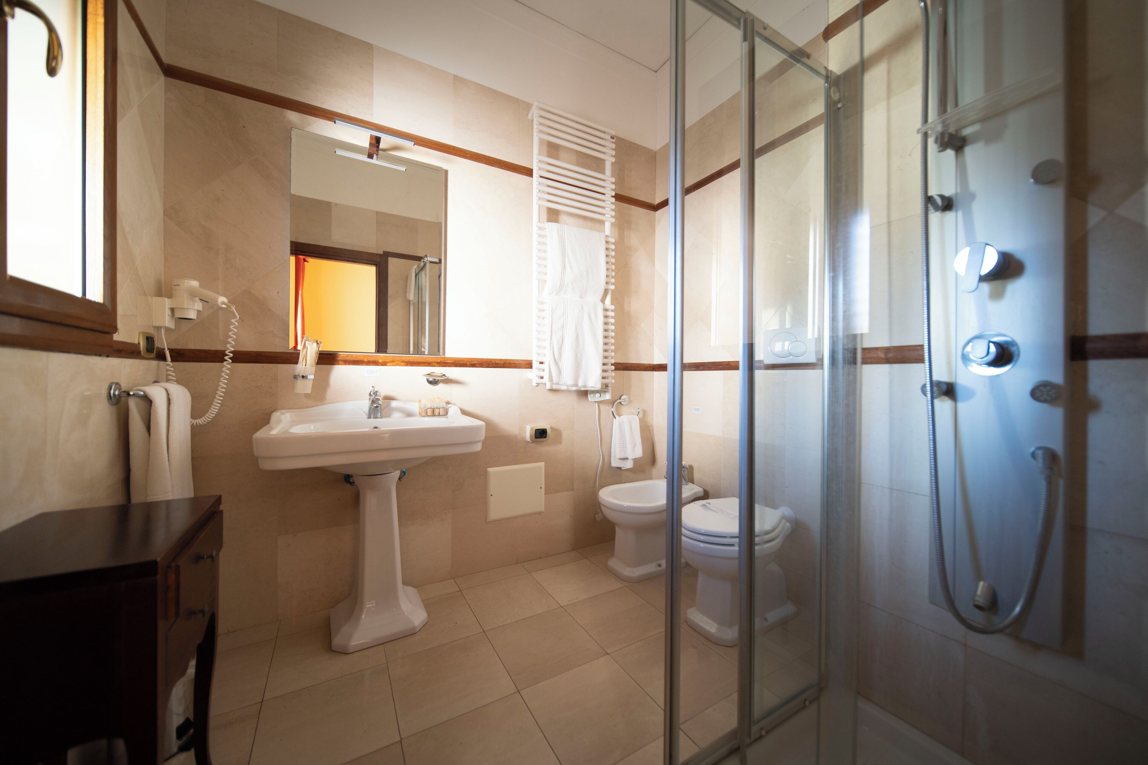 standard triple room | bathroom | free toiletries, hair dryer, slippers, bidet