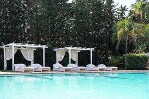Outdoor pool, sun loungers